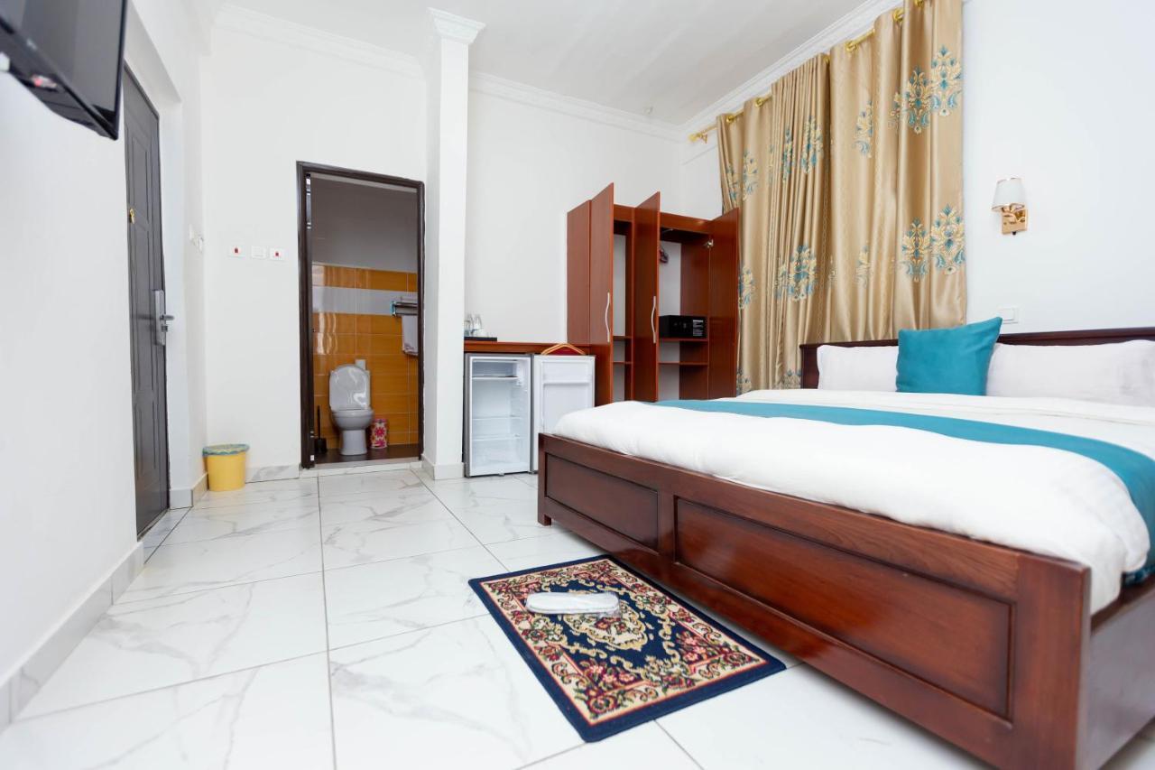 Sky Plus Hotel & Resort Ho Exterior foto
